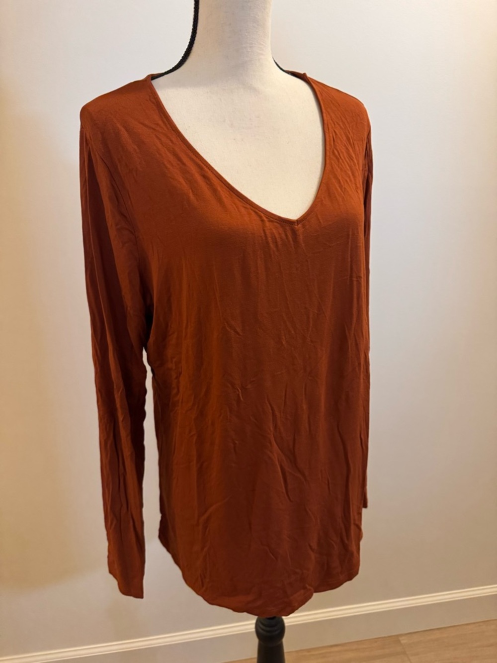 Ava & Viv Rust V-Neck Long Sleeve Tee